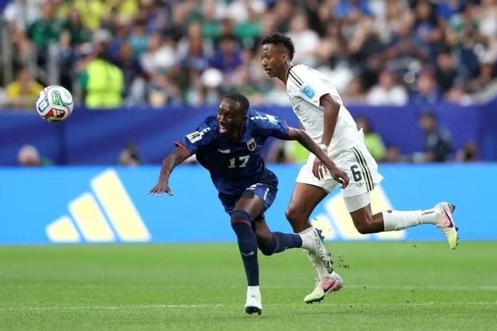 Trong khi đó, Cape Verde là hiện tượng của giải khi vượt qua vòng bảng ngay trong lần đầu dự World Cup.