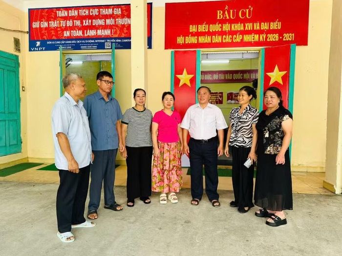 Cán bộ, Đảng viên Chi bộ Khu phố Thống Nhất, xã Tiên Yên phát huy tinh thần đoàn kết, đồng thuận, góp phần đưa bộ máy mới nhanh chóng đi vào hoạt động ổn định, hiệu quả.