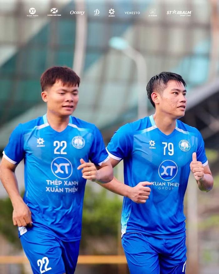 Giải đấu sẽ có các quãng nghỉ dài để nhường chỗ cho đội tuyển quốc gia làm nhiệm vụ quốc tế (các đợt FIFA Days) và nghỉ Tết Nguyên đán. Ảnh: Thép Xanh Nam Định.