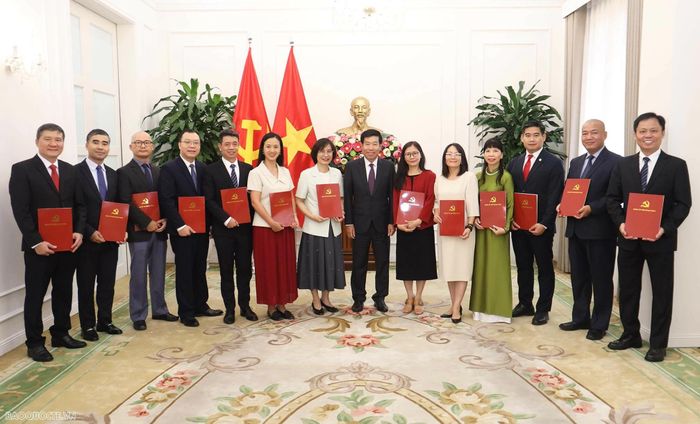 Một số hình ảnh tại buổi lễ trao Quyết định chỉ định Bí thư cấp ủy ngoài nước: