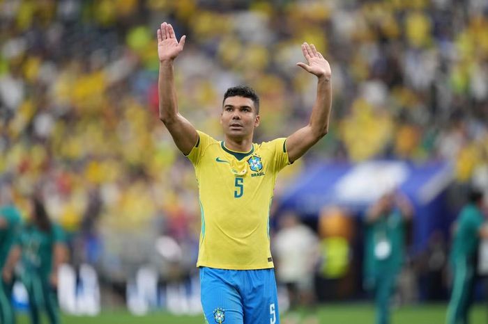 Casemiro vừa ghi bàn giúp Brazil đánh bại Nhật Bản ở vòng 1/16.