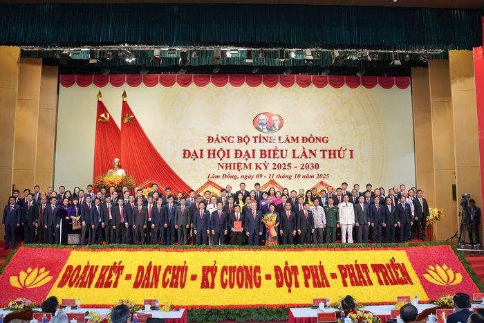 Nghị quyết Đại hội đại biểu Đảng bộ tỉnh Lâm Đồng lần thứ I xác định mục tiêu, đến năm 2030, xây dựng Lâm Đồng trở thành tỉnh phát triển khá của cả nước, là một trong những cực tăng trưởng năng động của khu vực trong kỷ nguyên vươn mình của dân tộc.