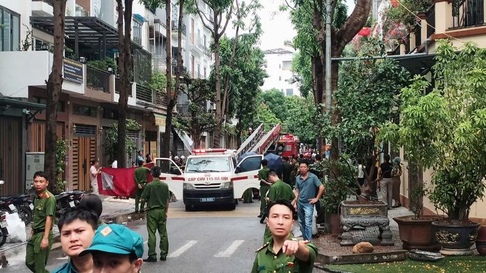 Hiện trường vụ cháy bị phong tỏa. Ảnh: Thanh Hà