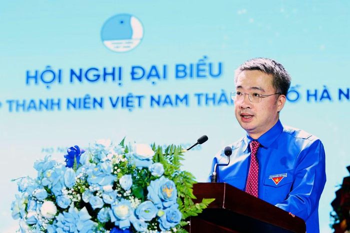 Anh Nguyễn Tường Lâm phát biểu tại hội nghị. Ảnh: K.A