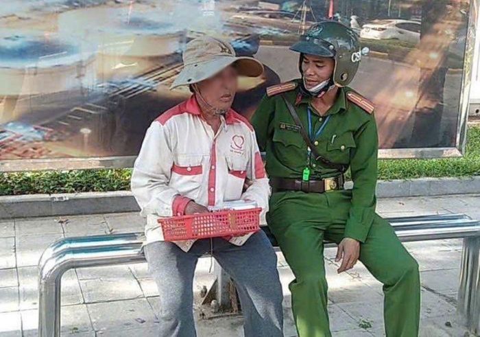 Xử lý dứt điểm người bán hàng rong tại các ngã ba, ngã tư
