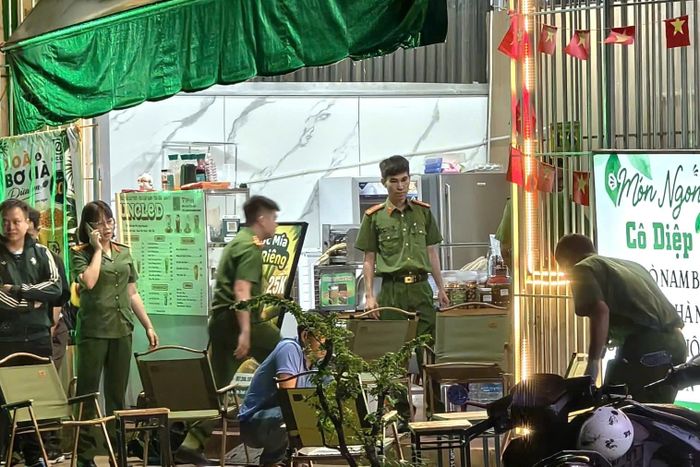 Công an có mặt tại hiện trường. Ảnh: TĐ