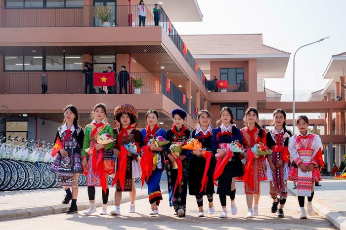 Đầu tư cho giáo dục, nhất là giáo dục ở vùng đồng bào DTTS và miền núi, là đầu tư cho tương lai đất nước. Cho vay tín dụng sinh viên đã chứng tỏ hiệu quả trong thời gian qua.