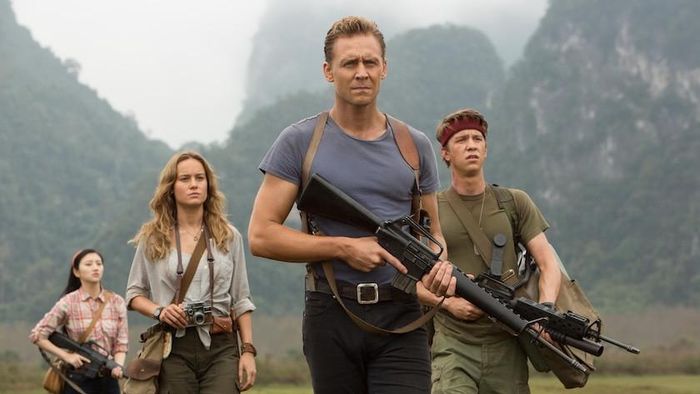 Dàn sao danh tiếng của Hollywood đến Việt Nam quay "Kong: Skull Island" năm 2016.