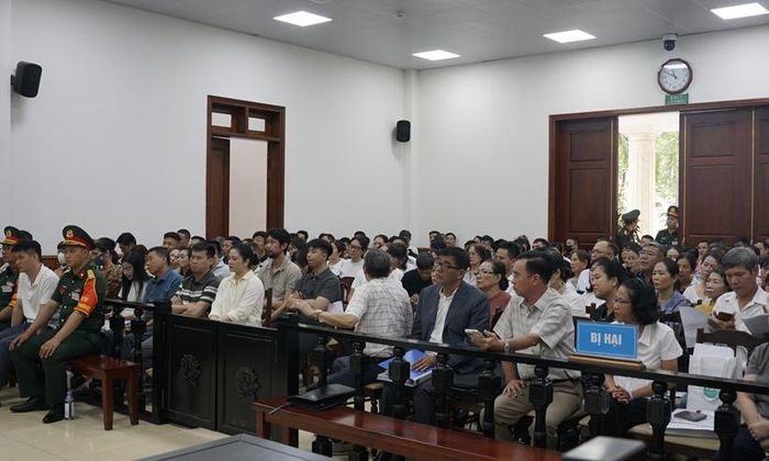  Các bị hại trong vụ án. 