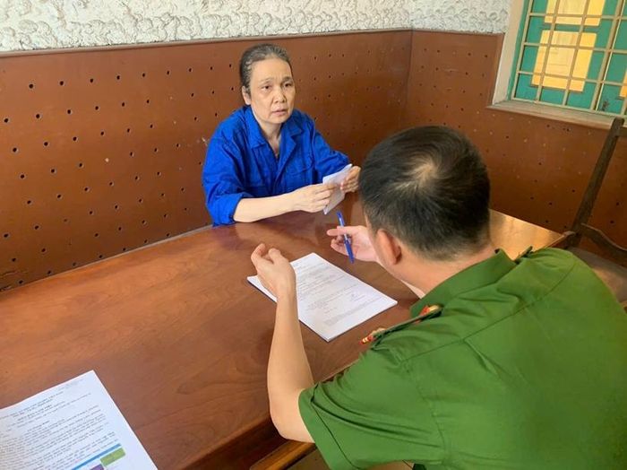BỊ can Nguyễn Thị Sâm tại cơ quan Công an.