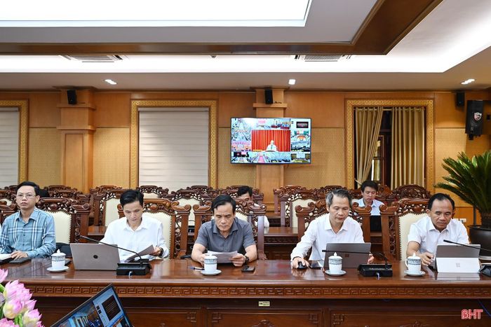 Đại biểu điểm cầu Hà Tĩnh.
