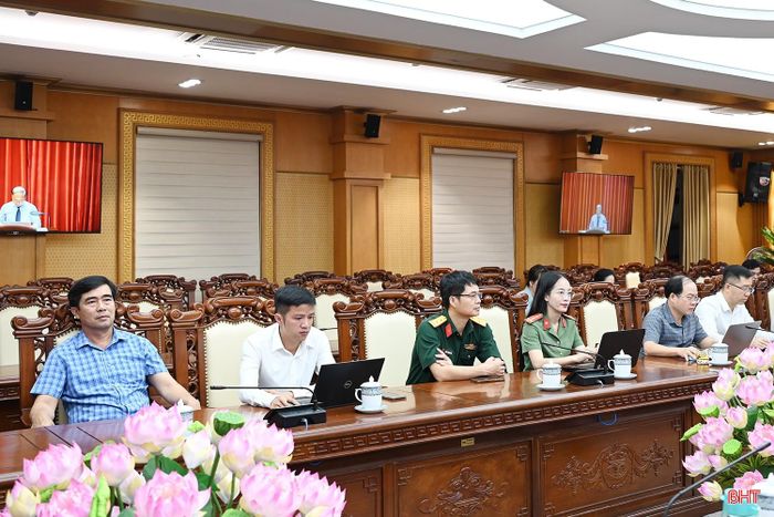 Hội nghị được tổ chức trực tiếp và trực tuyến trong toàn quốc.