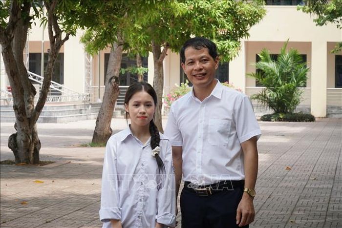 Ngoài việc tự học, Hoàng Thị Quỳnh Phương luôn trân trọng sự đồng hành của các thầy cô giáo trong quá trình ôn thi.