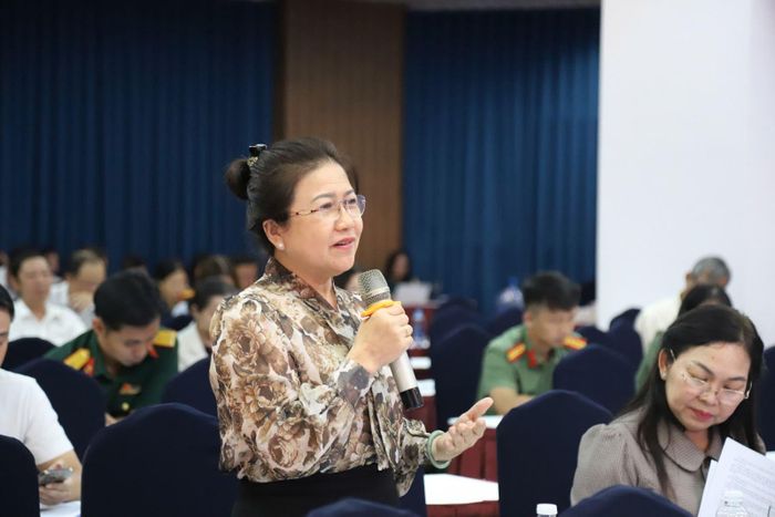 Các đại biểu chia sẻ mối nguy hại của thuốc lá thế hệ mới đồng thời đề xuất hoàn thiện các khung pháp lý quản lý thuốc lá.