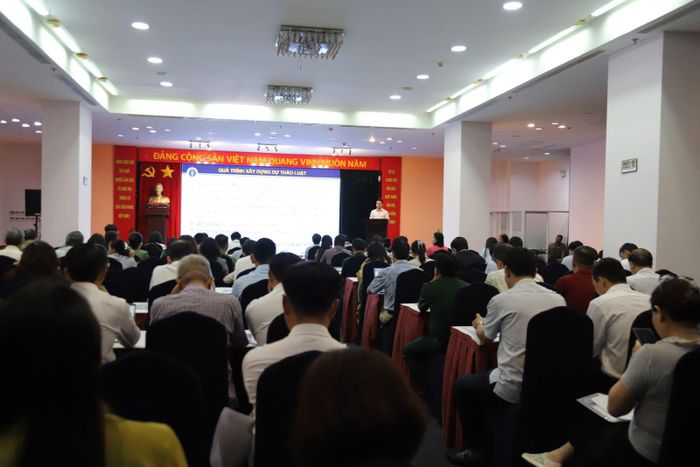 Các đại biểu tham dự hội thảo lấy ý kiến đối với dự thảo Luật sửa đổi, bổ sung một số điều của Luật Phòng, chống tác hại của thuốc lá khu vực phía Nam.