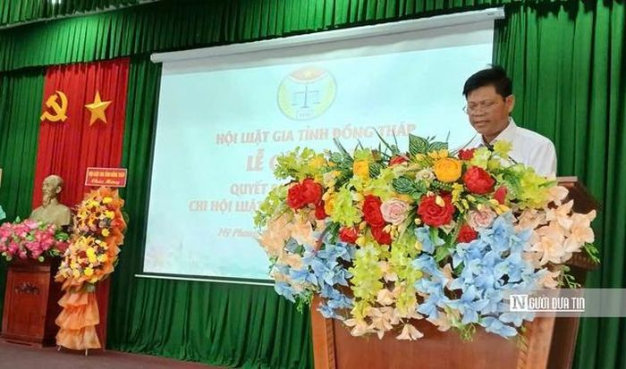 Tân Chi hội trưởng Chi hội Luật gia phường Mỹ Phong, Luật gia Nguyễn Văn Thơi phát biểu tại lễ công bố Quyết định.