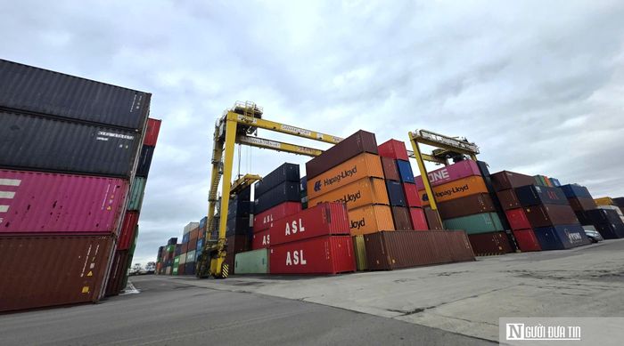Hoạt động khai thác tại Cảng Tiên Sa góp phần thúc đẩy logistics, xuất nhập khẩu và du lịch của Đà Nẵng.