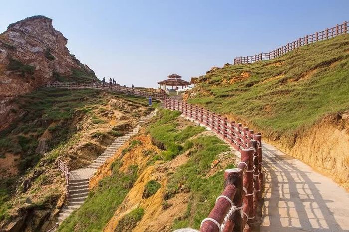 Khu du lịch sinh thái Eo Gió sẽ trở thành sân khấu ngoài trời đặc sắc.