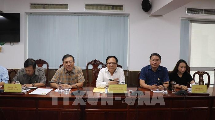 Đoàn công tác của Hiệp hội Phát triển Công nghiệp Văn hóa Việt Nam làm việc với Ủy ban nhân dân thành phố Cần Thơ. Ảnh: Nguyễn Hằng - TTXVN