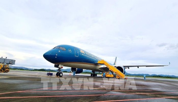 Sân bay quốc tế Vân Đồn chịu ảnh hưởng trực tiếp bởi cơn bão số 1 năm 2026. Ảnh: TTXVN phát
