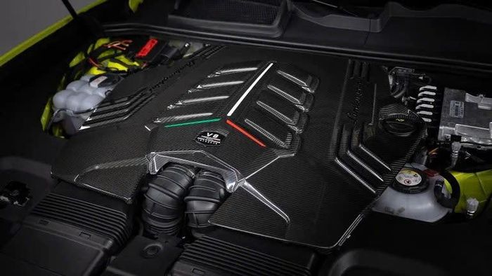 Lamborghini Urus SE Performante sử dụng động cơ V8.