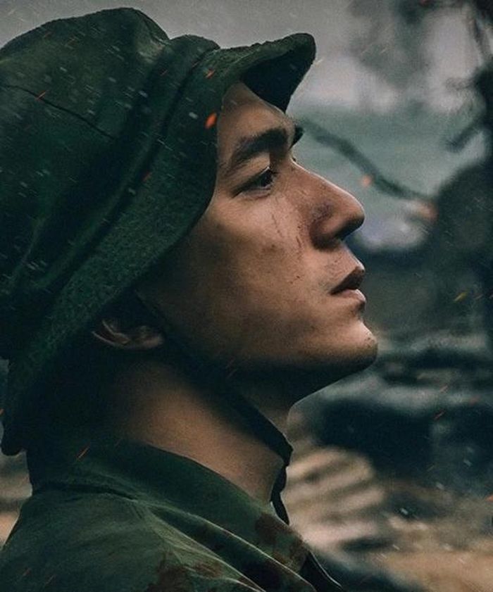 Đỗ Nhật Hoàng nhận được nhiều đánh giá tích cực từ giới chuyên môn qua vai diễn Cường trong Mưa Đỏ.