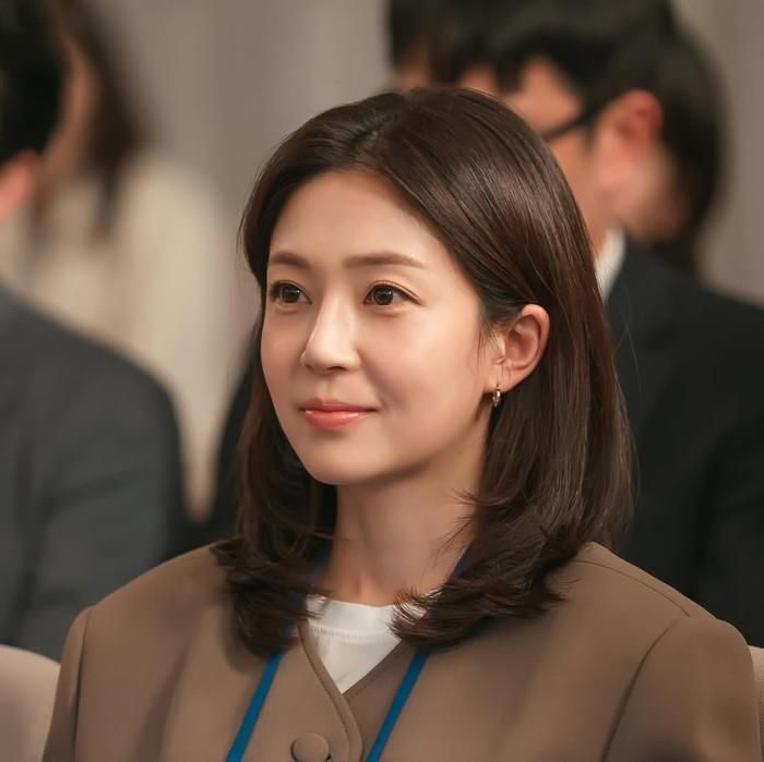 Baek Jin Hee xúc động khi nhắc về những rung động đầu tiên. (Nguồn: Instagram nhân vật)