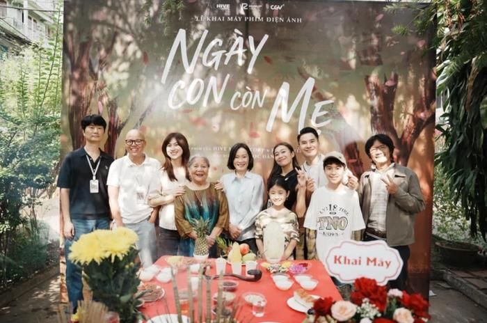 Hồng Đào tái hợp Phương Anh Đào trong Ngày con còn mẹ, lần này vào vai hai mẹ con trên màn ảnh. Ảnh: FBNV.