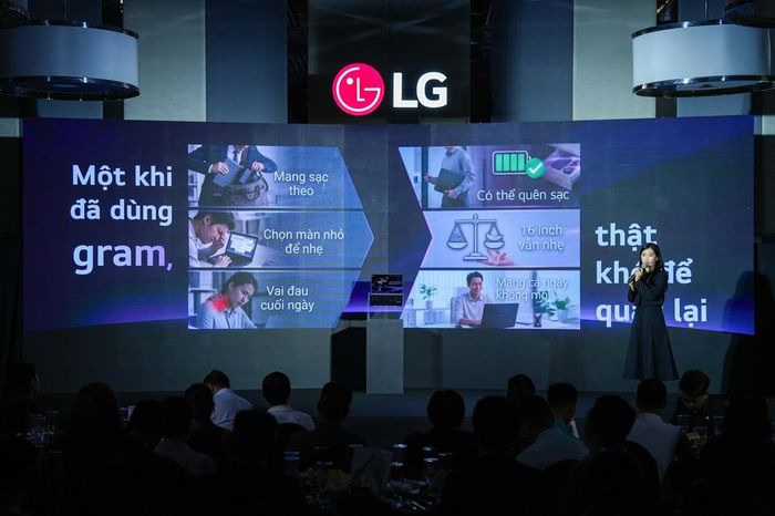LG gram AI 2026 mang đến giải pháp toàn diện cho kỷ nguyên làm việc linh hoạt nhờ tối ưu hóa trọng lượng, độ bền bỉ và hiệu suất xử lý vượt trội. Ảnh: LG Electronics