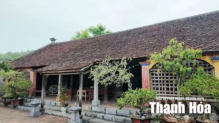 Ngôi nhà cổ của dòng họ Lương ở làng Đông Sơn