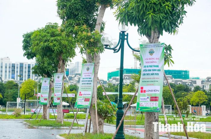 Báo và Phát thanh, truyền hình Thanh Hóa bên cạnh chịu trách nhiệm công tác vận động tài trợ, đã sớm triển khai công tác tuyên truyền về giải đấu.