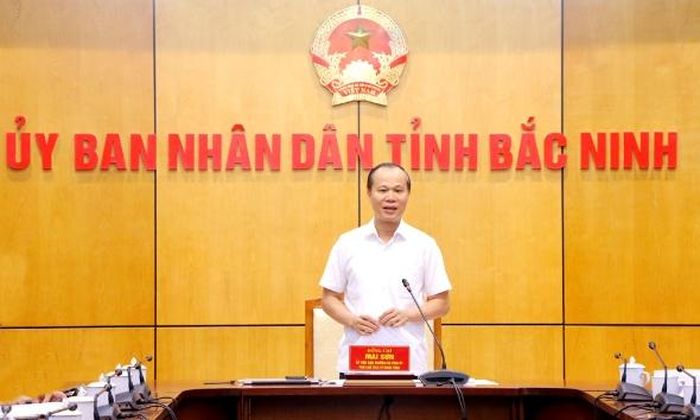 Đồng chí Mai Sơn chủ trì tại điểm cầu UBND tỉnh.