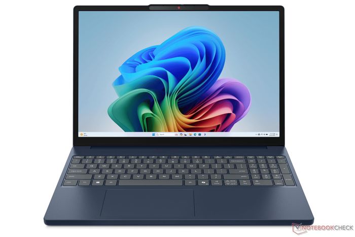 Mẫu Lenovo IdeaPad Slim 3 15 phiên bản 2026 dù sở hữu chip Intel Wildcat Lake mới nhất nhưng vẫn duy trì ngôn ngữ thiết kế cũ