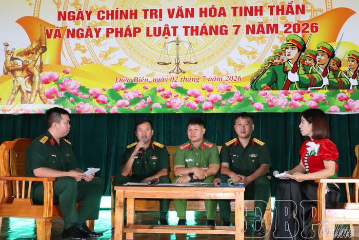 Đại biểu giao lưu, chia sẻ về công tác phòng, chống ma túy.