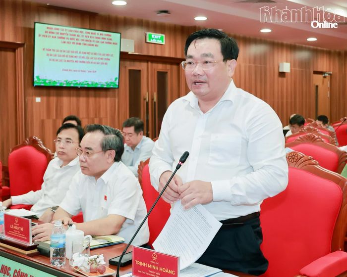 Đồng chí Trịnh Minh Hoàng phát biểu tại buổi làm việc.