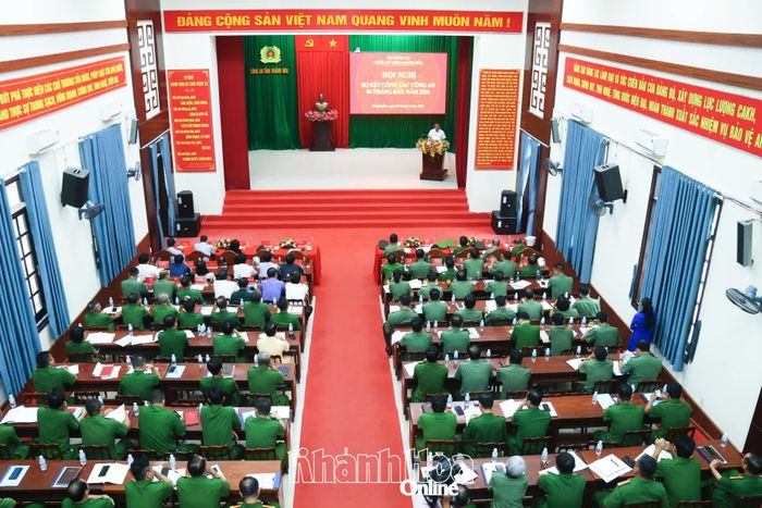 Quang cảnh hội nghị.