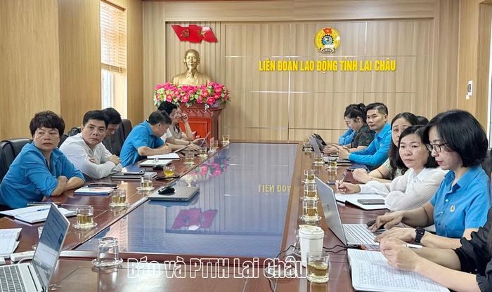 Quang cảnh đại biểu dự hội nghị tại điểm cầu tỉnh.