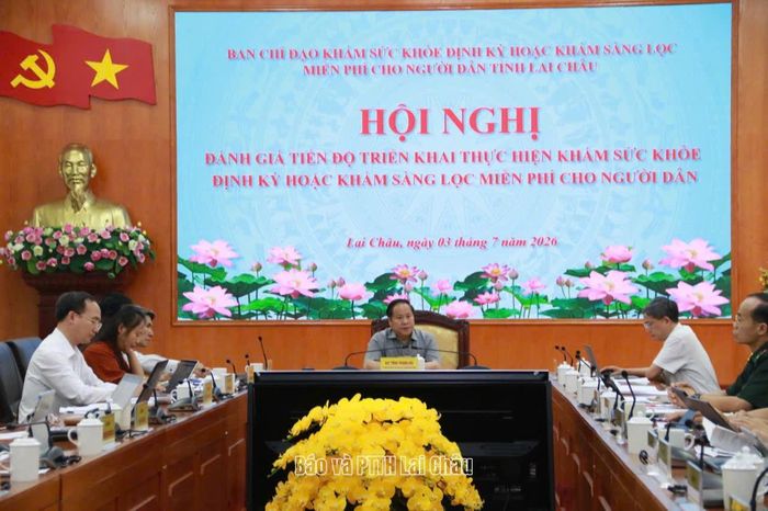 Đồng chí Tống Thanh Hải - Ủy viên Ban Thường vụ Tỉnh ủy, Phó Chủ tịch Thường trực UBND tỉnh phát biểu tại hội nghị.