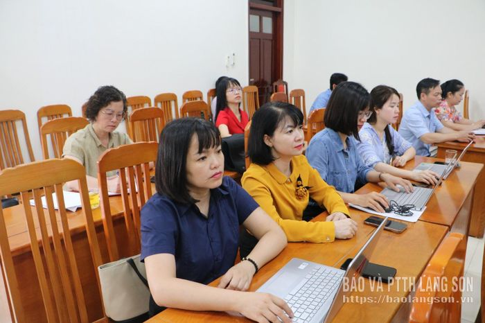Các đại biểu dự hội nghị tại điểm cầu tỉnh Lạng Sơn