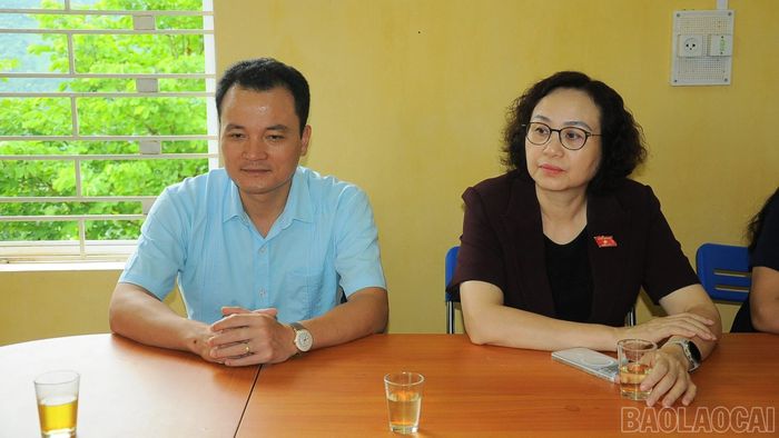 Đại biểu tham gia đoàn công tác.