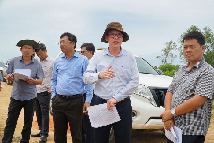 Phó Chủ tịch UBND tỉnh yêu cầu chính quyền địa phương, chủ đầu tư phải chịu trách nhiệm trong giải phóng mặt bằng và tiến độ dự án