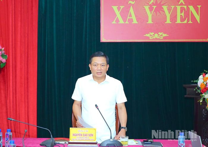 Đồng chí Nguyễn Cao Sơn, Phó Chủ tịch UBND tỉnh phát biểu kết luận hội nghị.