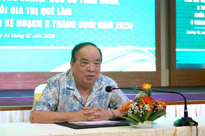 Ông Nguyễn Hồng Lam, Chủ tịch Hội Nông nghiệp tuần hoàn Việt Nam, Chủ tịch Hội đồng quản trị Tập đoàn Quế Lâm phát biểu tại hội nghị - Ảnh: Quang Ngọc