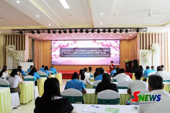 Toàn cảnh buổi tập huấn
