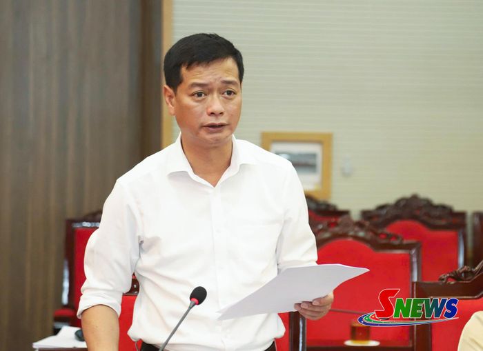 Lãnh đạo Sở Nông nghiệp và Môi trường phát biểu tại cuộc họp.