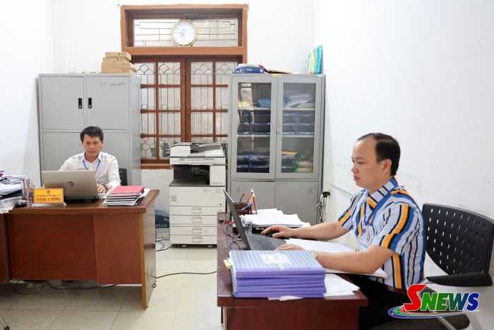 Bộ máy tổ chức xã Kim Bon hoạt động ổn định sau sáp nhập.