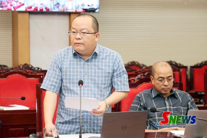 Lãnh đạo UBND phường Tô Hiệu tham gia ý kiến về công tác triển khai dự án nhà ở xã hội trên địa bàn.