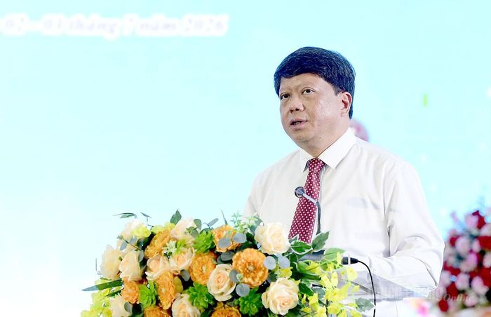 Đồng chí Hà Trung Kiên, Ủy viên BTV Tỉnh ủy, Phó Chủ tịch Thường trực Ủy ban MTTQ Việt Nam tỉnh phát biểu tại Đại hội.