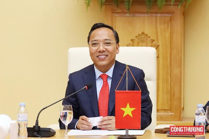 Thứ trưởng Nguyễn Hoàng Long nêu rõ 3 tiêu chí quan trọng trong việc lựa chọn đối tác triển khai dự án điện hạt nhân Ninh Thuận 2