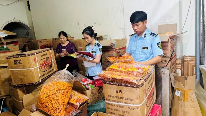 Đội Quản lý thị trường số 1 triển khai “Tháng hành động vì an toàn thực phẩm” năm 2026 trên địa bàn